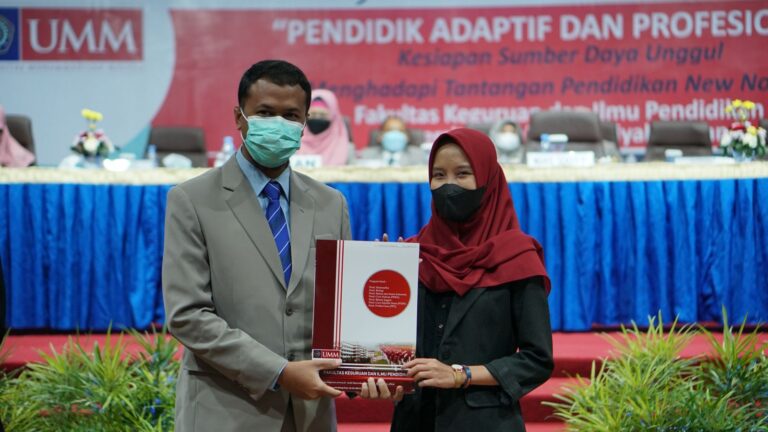 Yudisium Periode IV FKIP: Guru Harus Adaptif Ber-mindset Transformatif!