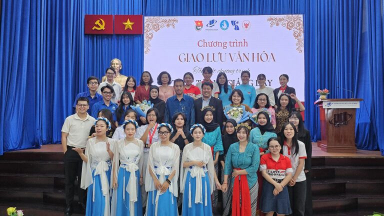 Kukuhkan Diri di Kancah Global, Prodi Pendidikan Bahasa Indonesia dan Prodi Pendidikan Bahasa Inggris FKIP UMM Raih Akreditasi Internasional FIBAA