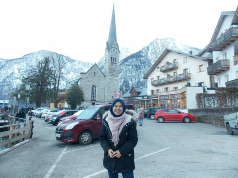 Hesti Miranda, Alumni Prodi Bahasa Inggris Dengan Segudang Pengalaman Beasiswa Luar Negeri