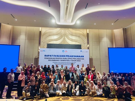 Rapat Evaluasi PPG Prajabatan Gelombang I Tahun 2022, Wakil Rektor I UMM Apresiasi Kinerja PPG FKIP UMM dan Dorong untuk Terus Berinovasi