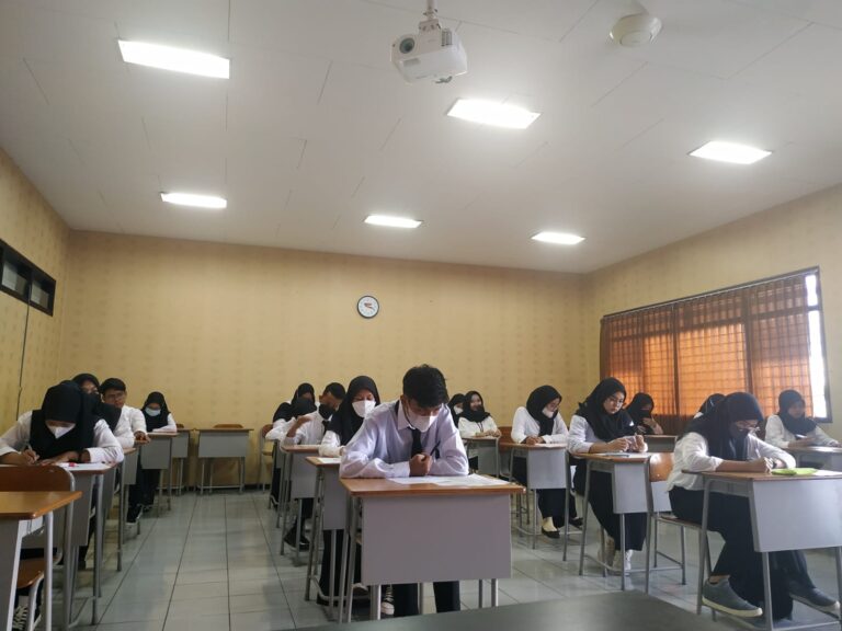 Akhirnya, Ujian Tengah Semester FKIP UMM Kembali Luring