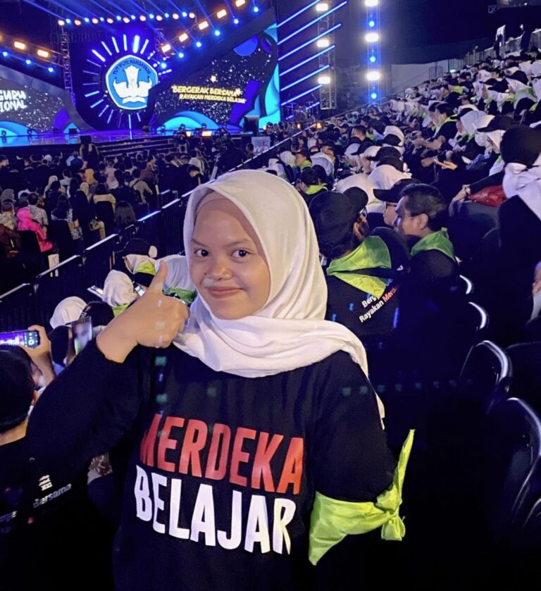 Ingin Jadi Podcaster? Ini Tips Titis Putri Pamungkas, Mahasiswa PPG Prajabatan Sekaligus Podcaster Manusia Bercerita dan Sahabat PPG
