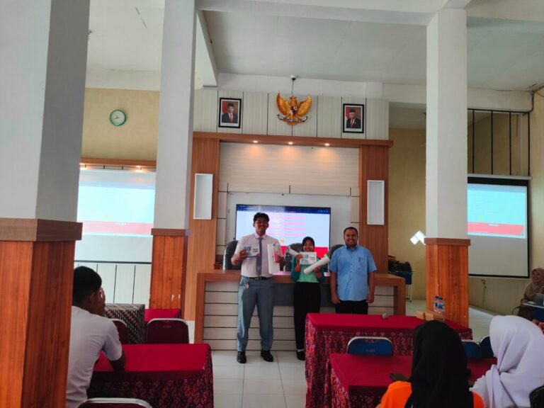 Sambangi SMA Negeri 1 Kesamben, Prodi PPKn FKIP UMM Kenalkan Keunggulan Prodi